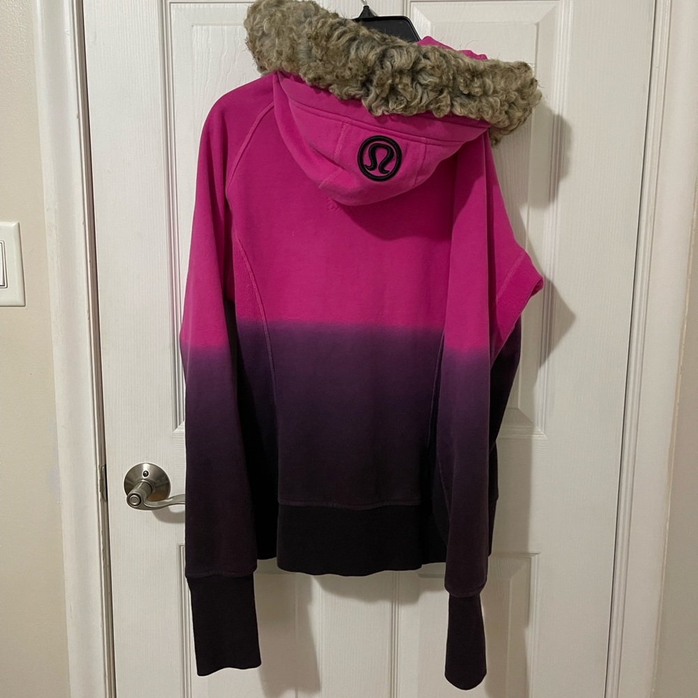 Special Edition Lululemon sweater hoodie - Picture 4 of 13